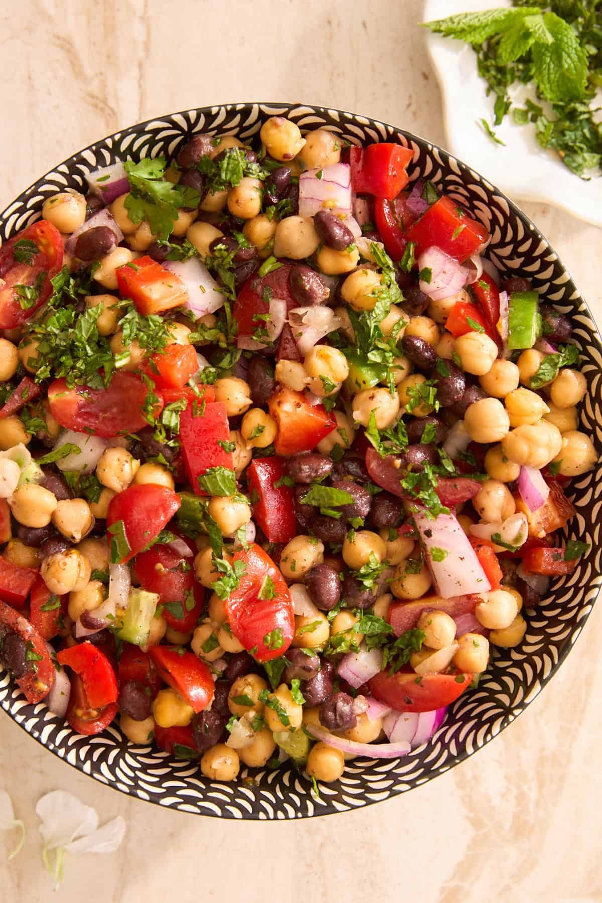Middle Eastern Chickpea Salad: Balela Salad