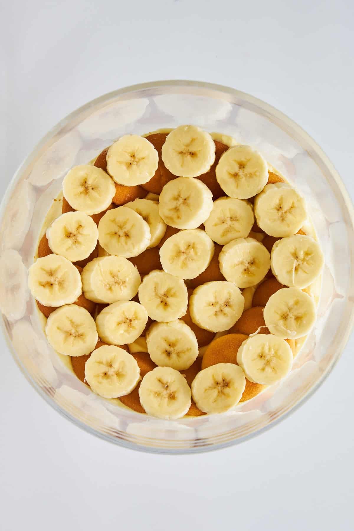 Overhead image of banana pudding.