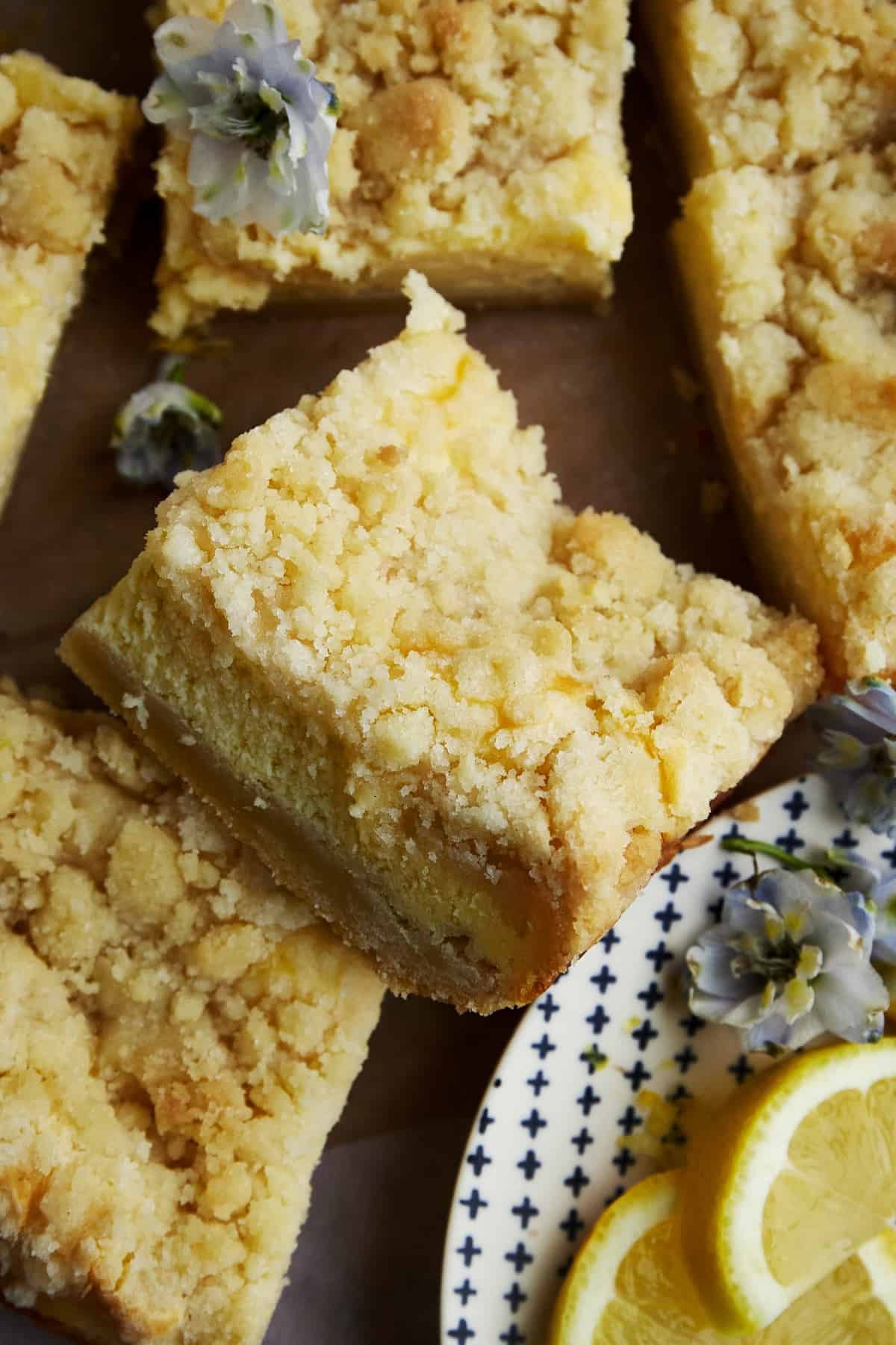 Simple Lemon Cheesecake Bars