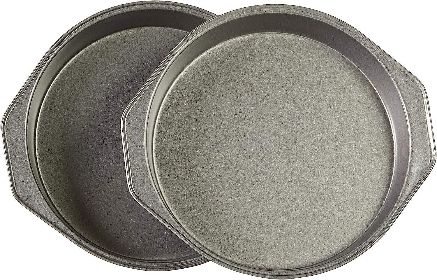 Round baking dish.