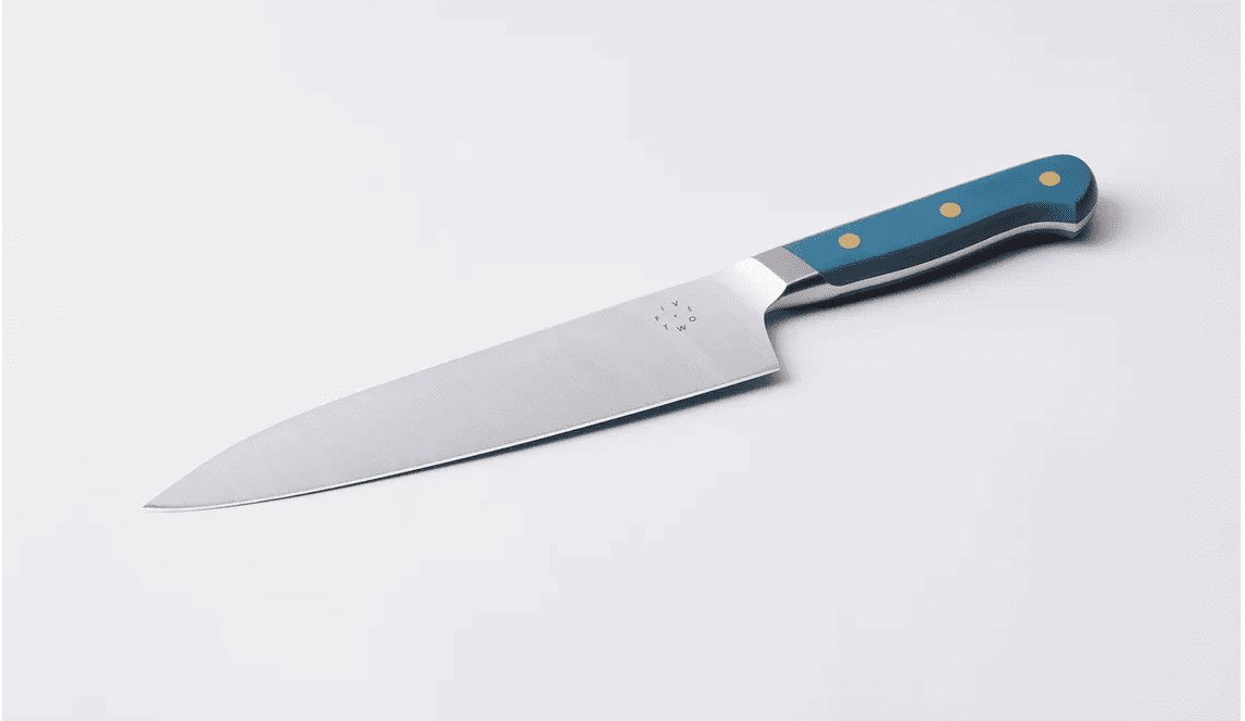 Sharp cutting knife.