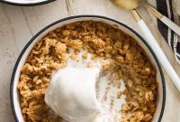 Golden Crunchy Oat Topping