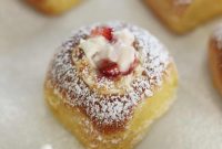 Strawberry Cheesecake French Toast Bombs