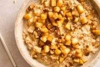 Warm Apple Pie Oatmeal