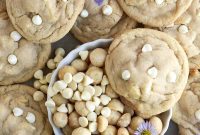 Ultimate White Chocolate Macadamia Nut Cookies