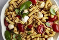 Vibrant Caprese Pasta Salad