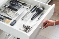 From Chaos to Calm: Drawer Organizers for a Tidy Kitchen