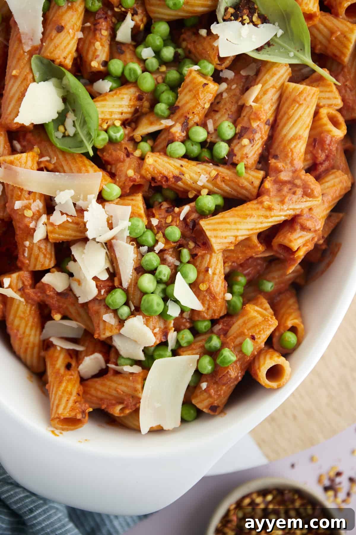 Fiery Rigatoni Bake 3 baked spicy rigatoni with peas