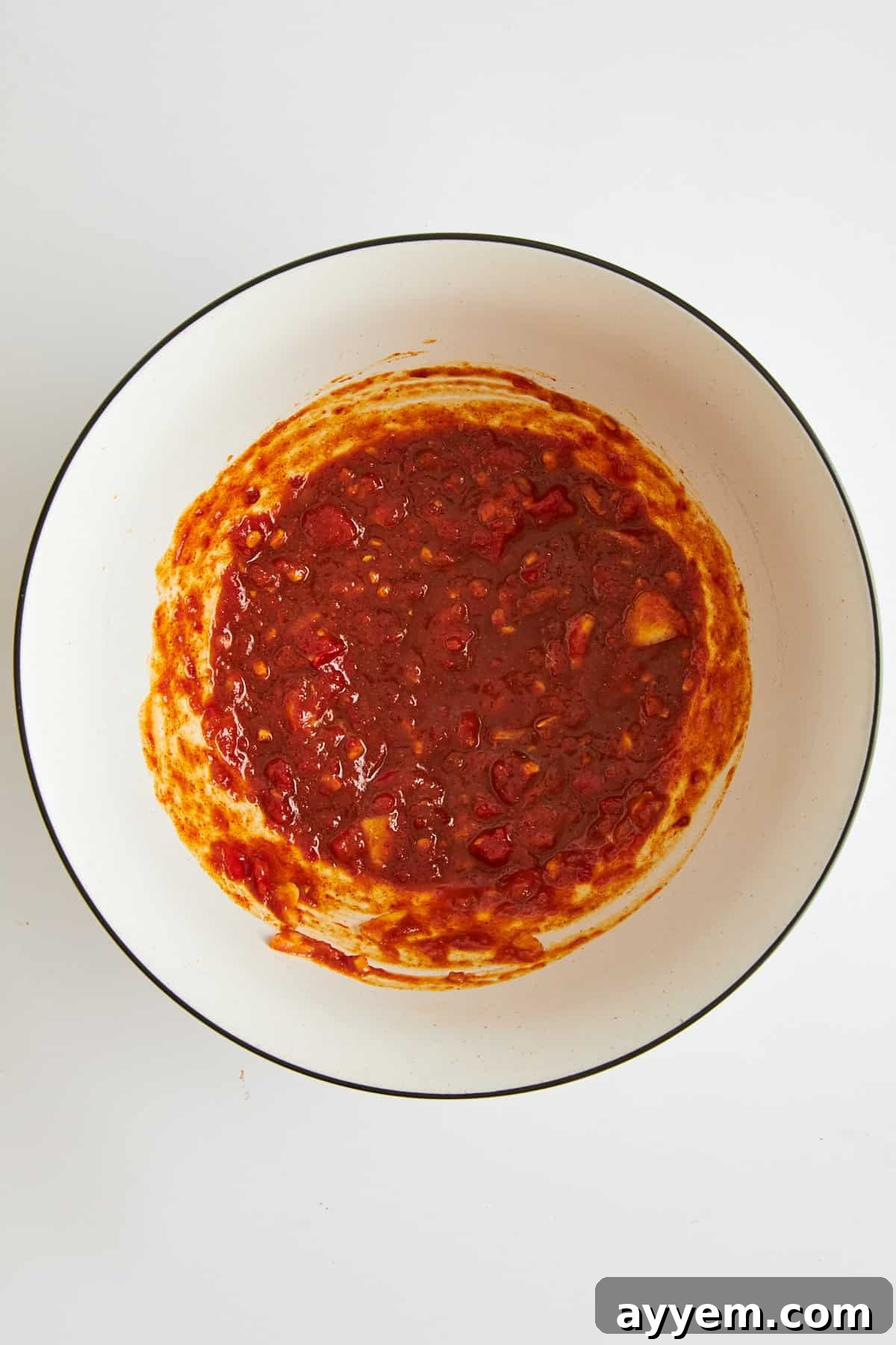 Harissa chicken marinade, mixed and ready for use.